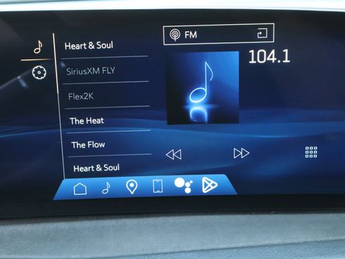 Used 2024 Cadillac XT4 Sport w/ Technology Package FWD image 31