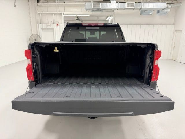 Certified 2024 Chevrolet Silverado 1500 High Country w/ High Country Premium Package AWD/4WD image 25
