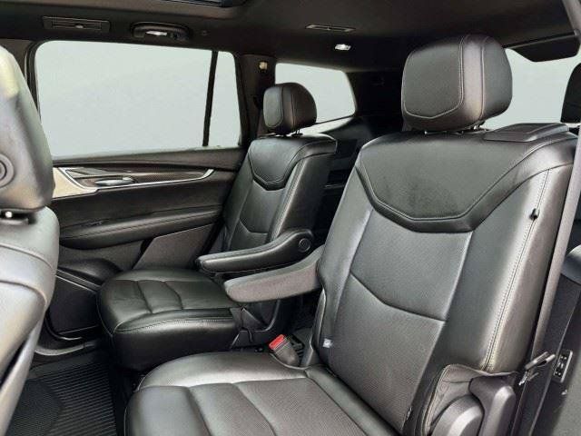 Used 2024 Cadillac XT6 Sport w/ Technology Package AWD/4WD image 38
