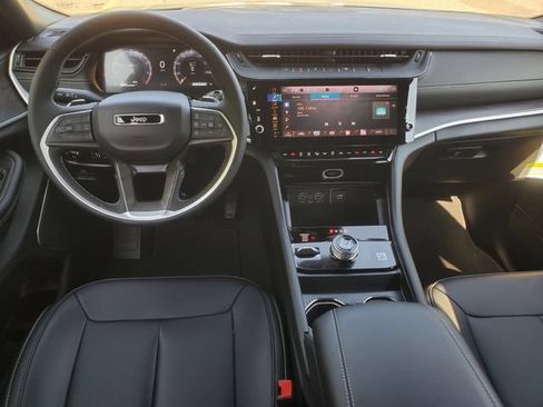 New 2026 Jeep Grand Cherokee L Limited AWD/4WD image 25
