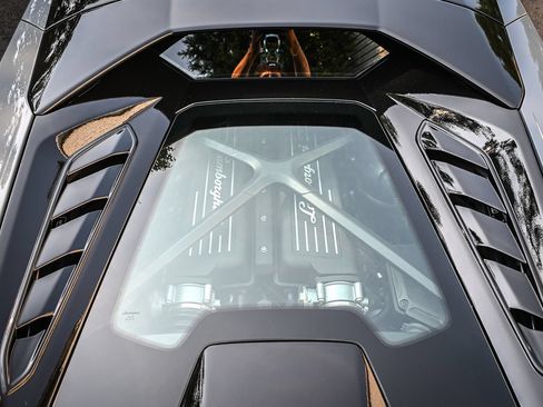 Used 2024 Lamborghini Huracan Tecnica RWD image 23