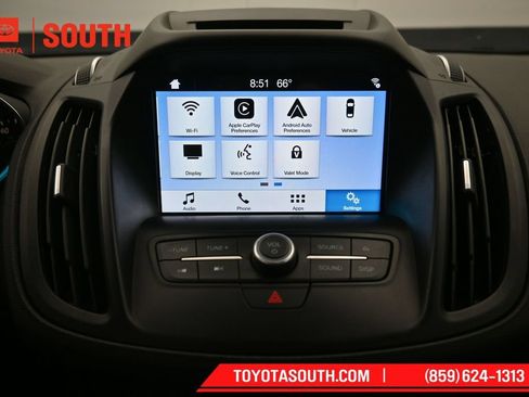 Used 2017 Ford Escape SE w/ Equipment Group 201A AWD/4WD image 16