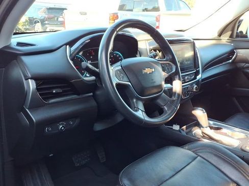 Used 2019 Chevrolet Traverse LT w/ LPO, Floor Liner Package image 9