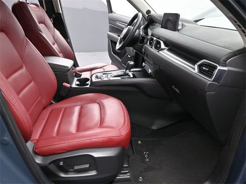Certified 2023 MAZDA CX-5 Carbon Edition image 28