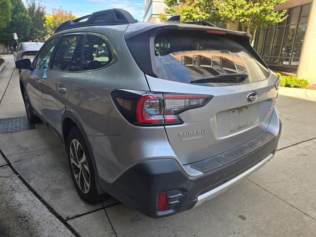 Used 2020 Subaru Outback Limited AWD/4WD image 5