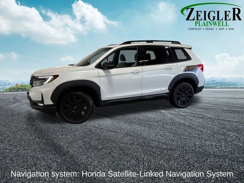 Used 2022 Honda Passport Elite image 2