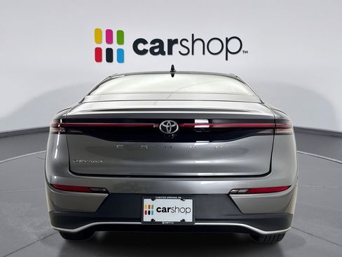 Used 2025 Toyota Crown AWD/4WD image 4