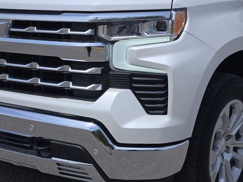 Used 2025 Chevrolet Silverado 1500 LTZ w/ LTZ Premium Package AWD/4WD image 10