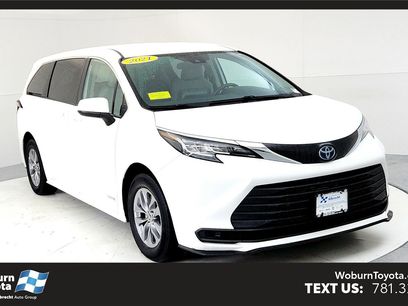 Certified 2021 Toyota Sienna LE