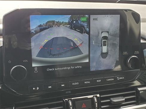 Used 2022 Nissan Pathfinder SL w/ SL Premium Package image 35