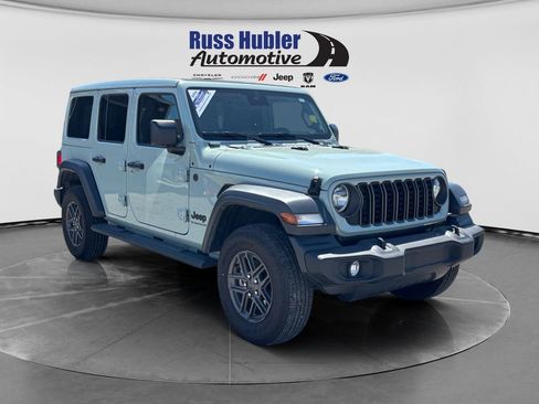 Used 2024 Jeep Wrangler Unlimited Sport AWD/4WD image 9