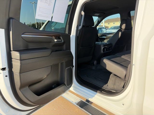 Used 2024 GMC Sierra 1500 SLT w/ SLT Premium Plus Package AWD/4WD image 33