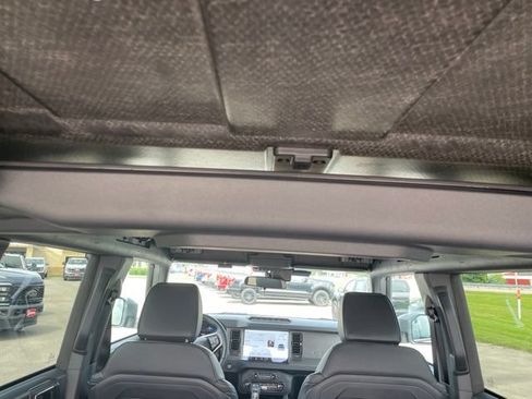 Used 2025 Ford Bronco Badlands AWD/4WD image 74