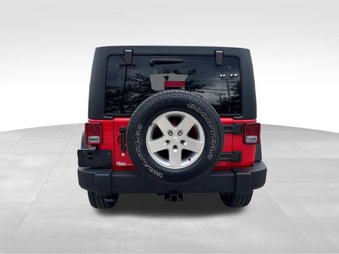 Used 2015 Jeep Wrangler Unlimited Sport w/ Quick Order Package 24S AWD/4WD image 5