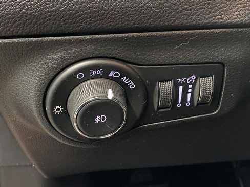 Used 2018 Jeep Compass Latitude w/ Popular Equipment Group image 21