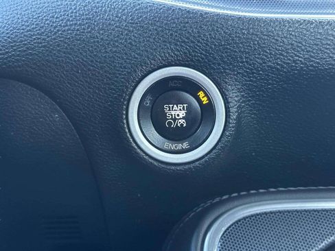 Used 2016 Dodge Challenger SXT Plus RWD image 13