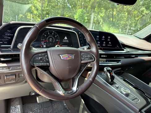 Used 2023 Cadillac Escalade V w/ LPO, ONYX Package AWD/4WD image 16