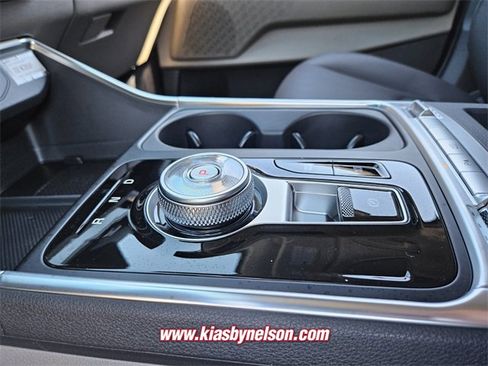 New 2026 Kia Carnival SX image 12