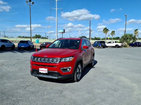 Used 2019 Jeep Compass Limited FWD image 4
