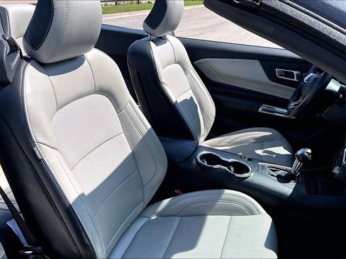 Used 2024 Ford Mustang Premium RWD image 7