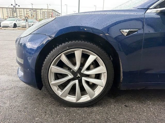 Used 2018 Tesla Model 3 Long Range RWD image 4