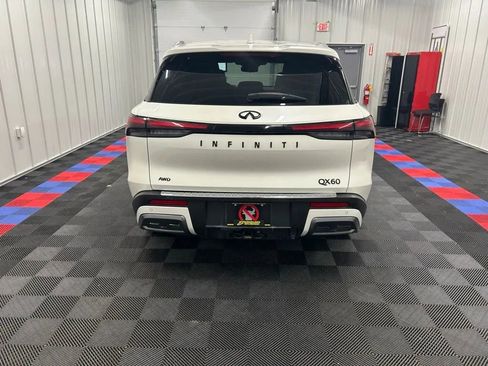 Used 2024 INFINITI QX60 Sensory image 4