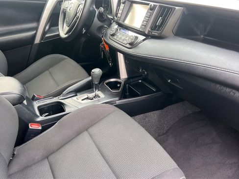 Certified 2017 Toyota RAV4 XLE w/ Carpet Mat Package image 18