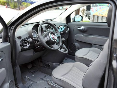 Used 2012 FIAT 500 Lounge FWD image 14