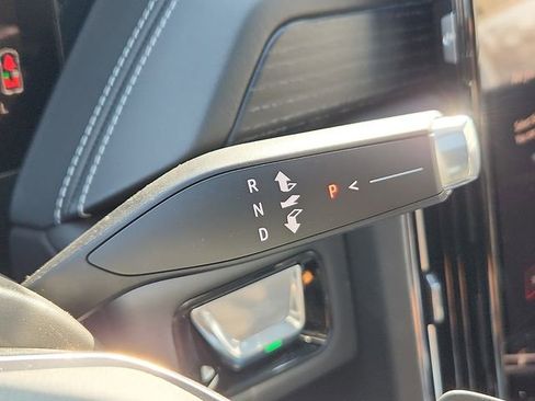 New 2026 GMC Yukon AT4 Ultimate AWD/4WD image 13