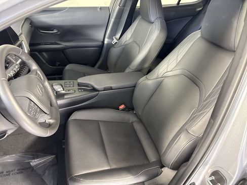 Used 2025 Lexus UX 300h FWD w/ Accessory Package (Z2) image 20
