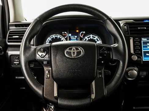 Used 2022 Toyota 4Runner TRD Off-Road image 27