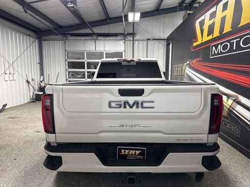 Used 2024 GMC Sierra 3500 Denali Ultimate image 17