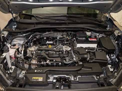 Certified 2024 Toyota Corolla Cross L image 17