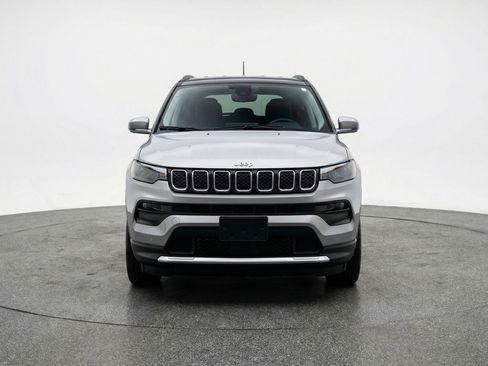 Used 2025 Jeep Compass Limited image 2