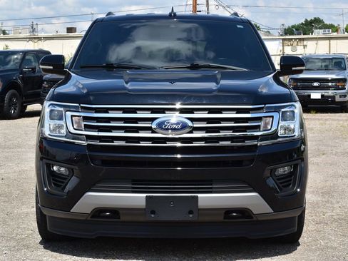 Used 2020 Ford Expedition XLT w/ Equipment Group 202A AWD/4WD image 2