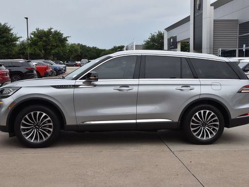Used 2023 Lincoln Aviator Reserve w/ Equipment Group 201A AWD/4WD image 12