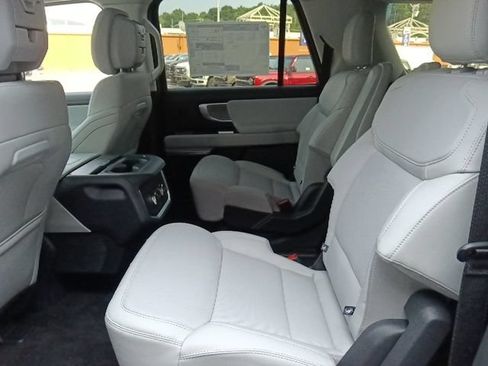 New 2027 Ford Expedition Max Platinum w/ Driver's Package AWD/4WD image 30