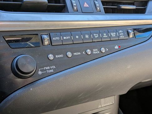 Used 2020 Lexus ES 350 image 7