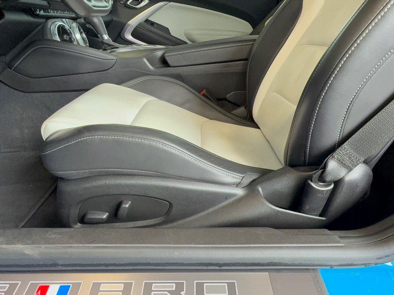 Used 2023 Chevrolet Camaro SS RWD image 16