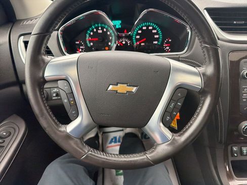 Used 2016 Chevrolet Traverse LT w/ Style and Technology Package image 13
