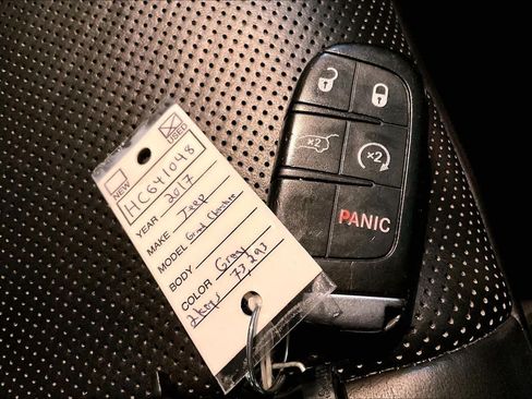 Used 2017 Jeep Grand Cherokee Limited w/ Luxury Group II AWD/4WD image 14