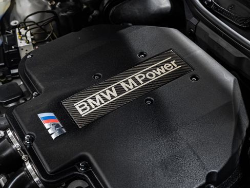 Used 2003 BMW M5 image 37