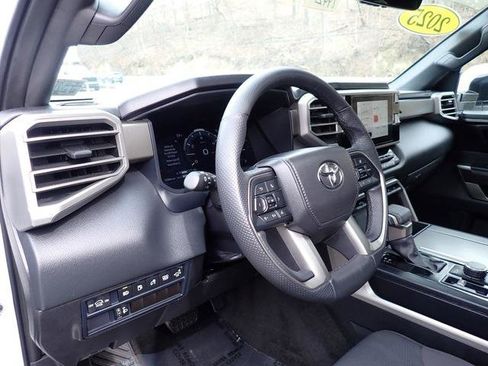 Certified 2025 Toyota Sequoia SR5 image 15