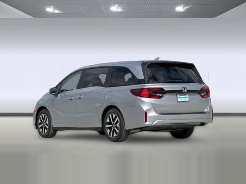 New 2026 Honda Odyssey EX-L image 3