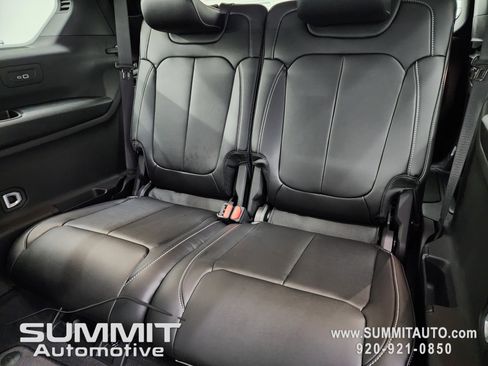 New 2025 Jeep Grand Cherokee L Limited w/ Black Appearance Package image 10