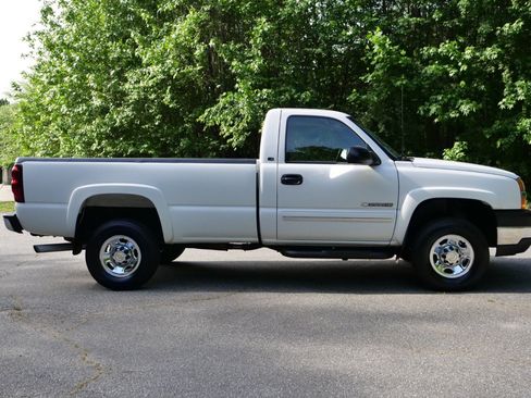 Used 2004 Chevrolet Silverado 2500 LS RWD image 33