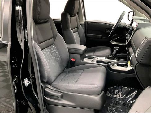 New 2026 Nissan Frontier SV image 39