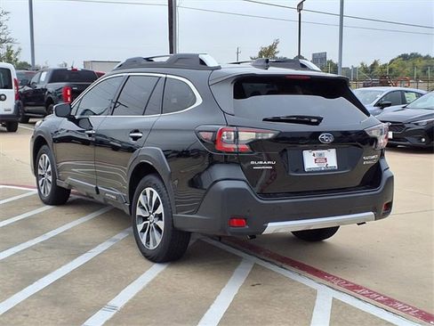 Certified 2023 Subaru Outback Touring XT image 3