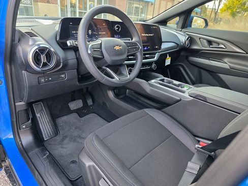 New 2026 Chevrolet Equinox EV LT image 7