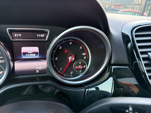 Used 2016 Mercedes-Benz GLE 300d 4MATIC image 39